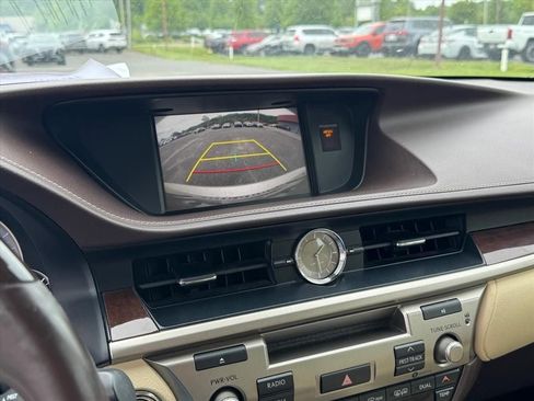 Used 2017 Lexus ES 350 w/ Premium Package FWD image 27