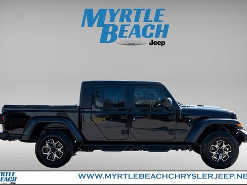 Certified 2023 Jeep Gladiator Sport image 7
