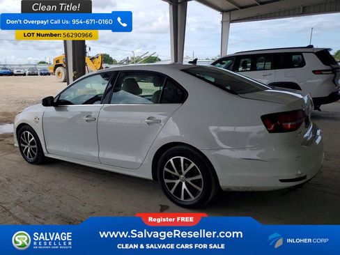 Used 2017 Volkswagen Jetta SE FWD image 3