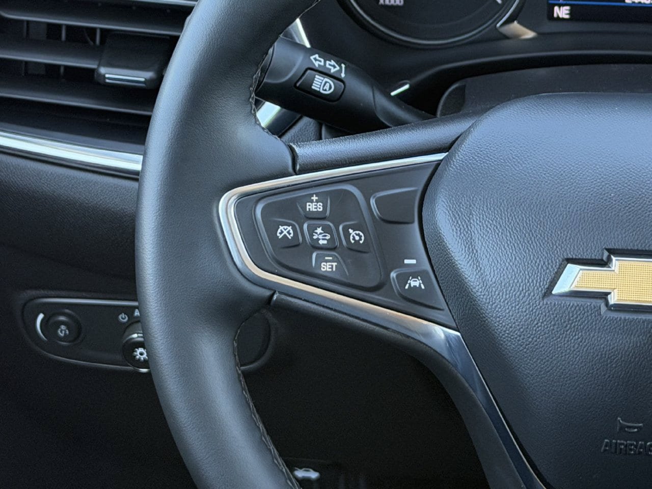 Certified 2024 Chevrolet Equinox LT FWD image 13