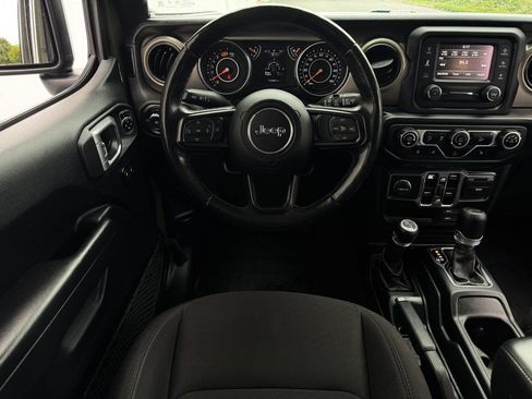 Used 2020 Jeep Wrangler Unlimited Sport AWD/4WD image 12
