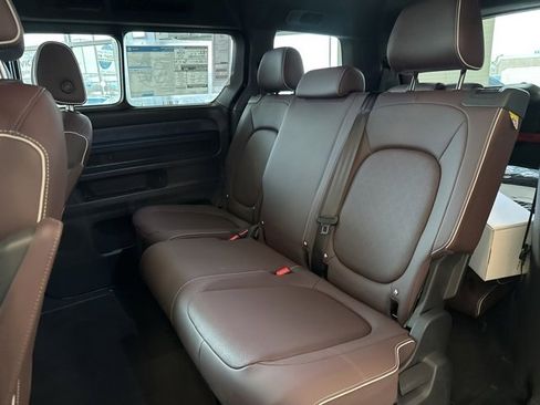 New 2025 Volkswagen ID. Buzz Pro S image 19