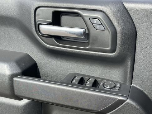 Used 2025 GMC Sierra 1500 Pro w/ Pro Value Package image 24