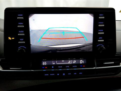 Certified 2024 Toyota Sienna LE image 35