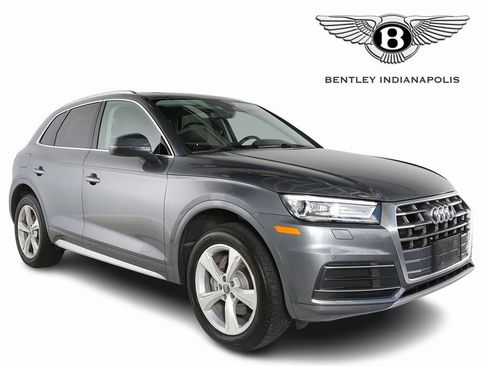 Used 2020 Audi Q5 2.0T Premium w/ Convenience Package image 1