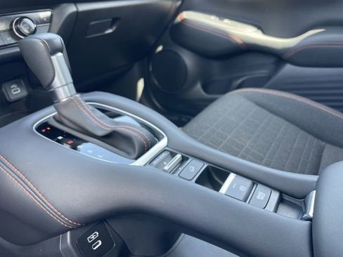 Certified 2025 Honda HR-V Sport image 21