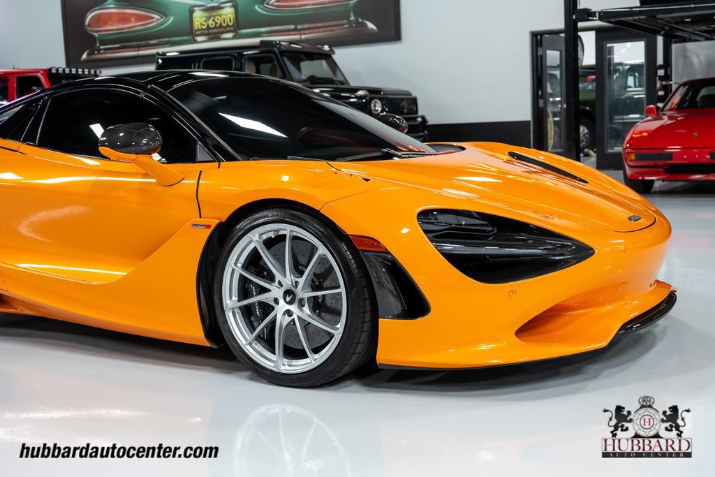 Used 2024 McLaren 750S Spider RWD image 33