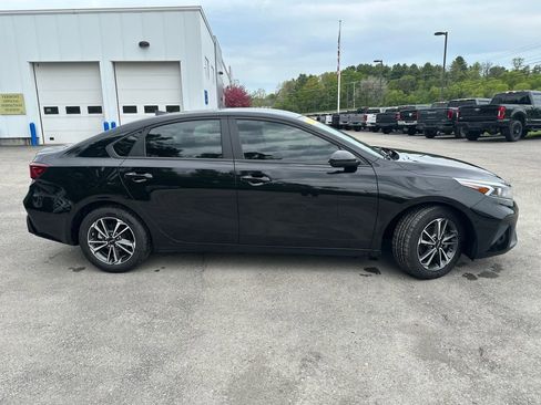 Used 2024 Kia Forte LXS FWD image 6
