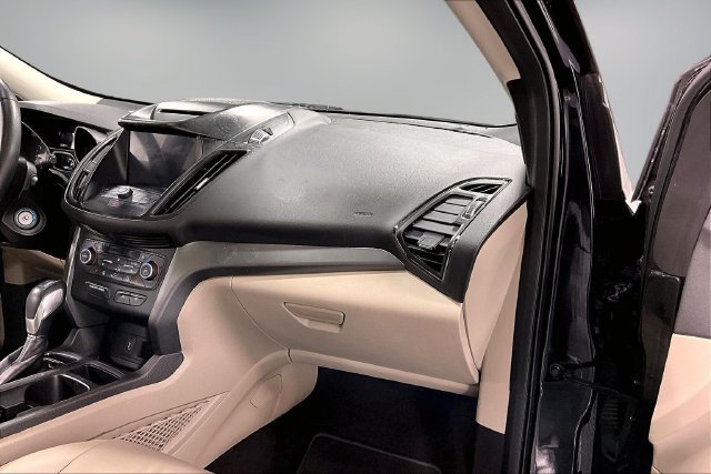Used 2018 Ford Escape SEL w/ Canadian Touring Package FWD image 25