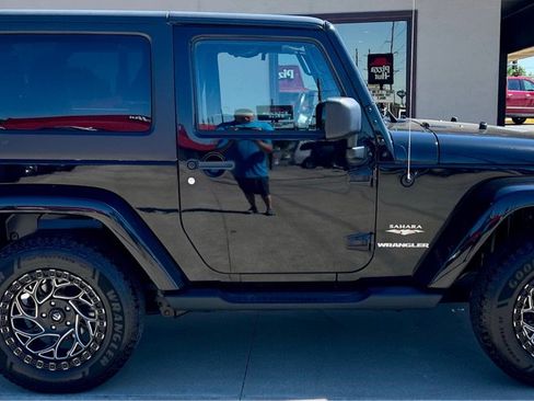 Used 2014 Jeep Wrangler Sahara w/ Connectivity Group AWD/4WD image 8