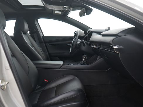 Used 2023 MAZDA MAZDA3 s image 11