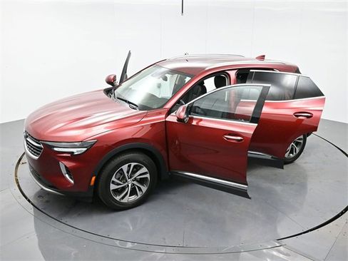 Used 2023 Buick Envision Essence image 42