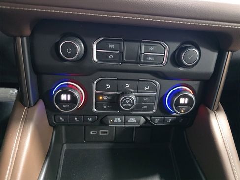 Used 2021 Chevrolet Tahoe High Country image 30