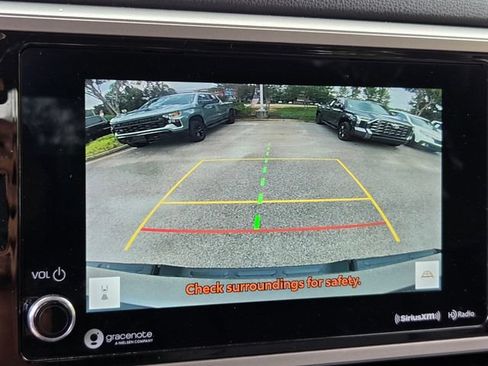 Used 2022 Toyota Tundra SR5 w/ SR5 Convenience Package AWD/4WD image 14
