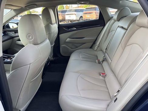 Used 2017 Buick LaCrosse Preferred image 17