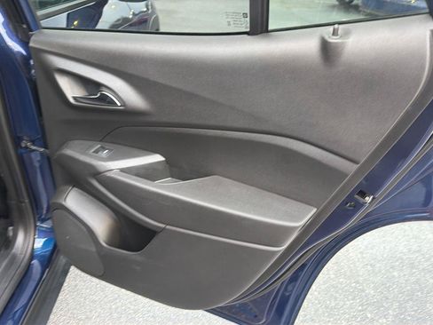 Used 2024 Chevrolet Trax LT FWD image 15