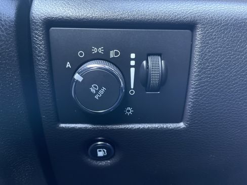 Used 2020 Jeep Grand Cherokee Limited X image 39