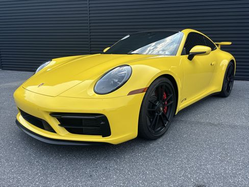 Used 2022 Porsche 911 Carrera 4 GTS AWD/4WD image 1