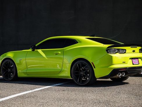 Used 2019 Chevrolet Camaro LT w/ 1LE Track Performance Package image 48