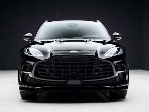 Used 2023 Aston Martin DBX 707 image 7