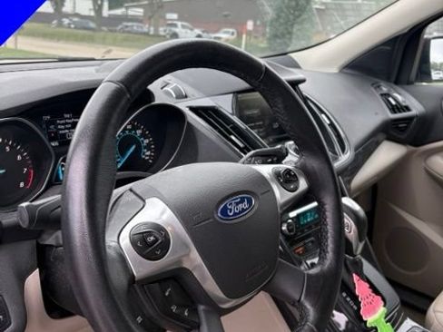 Used 2015 Ford Escape Titanium FWD image 16