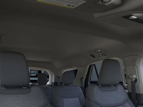 New 2025 Ford Explorer Active image 22