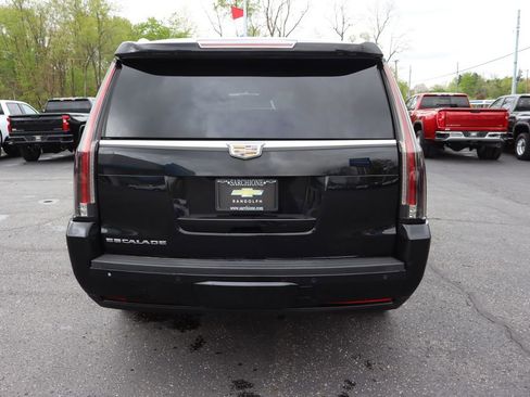 Used 2016 Cadillac Escalade ESV Luxury RWD image 46