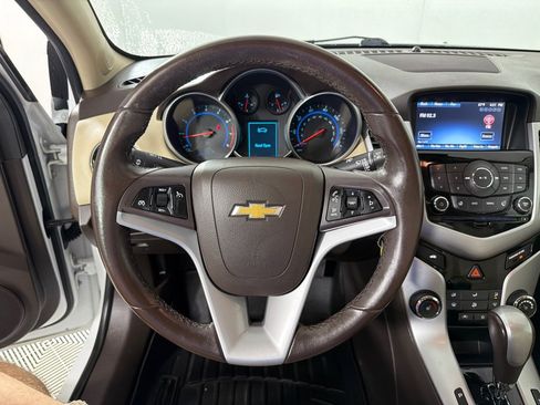 Used 2015 Chevrolet Cruze LT FWD image 13