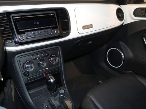 Used 2012 Volkswagen Beetle 2.5 FWD image 41