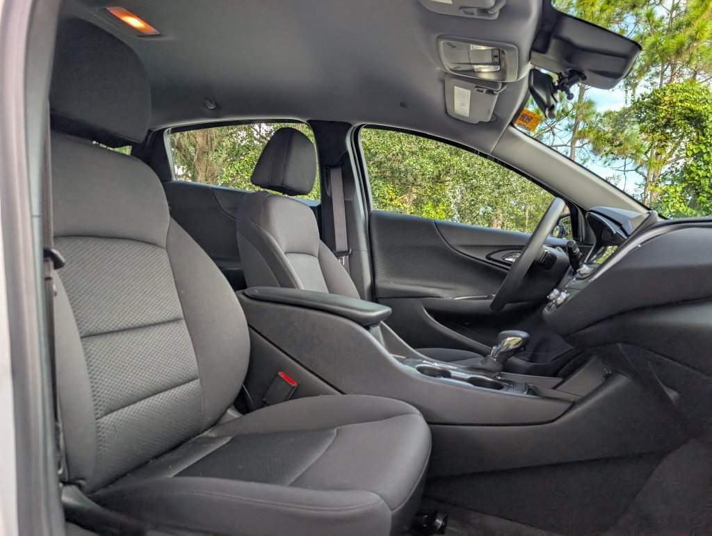 Used 2023 Chevrolet Malibu LS FWD image 18