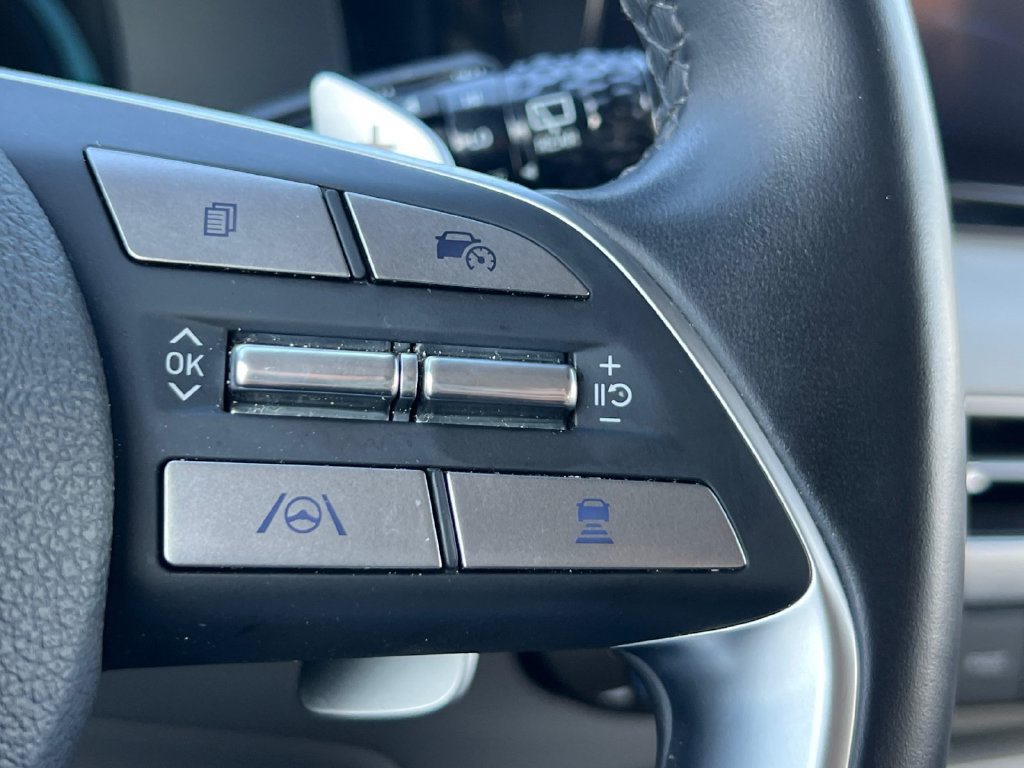 Used 2025 Hyundai Palisade SEL FWD image 12