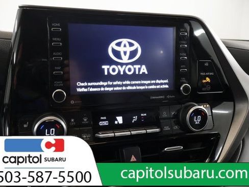 Used 2022 Toyota Highlander XLE AWD/4WD image 21