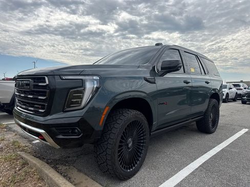 Used 2026 GMC Yukon AT4 Ultimate w/ LPO, Illumination Package AWD/4WD image 1
