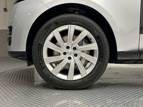 Used 2024 Land Rover Range Rover SE AWD/4WD image 10
