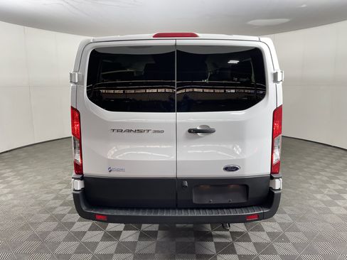 Used 2023 Ford Transit 350 XL image 4