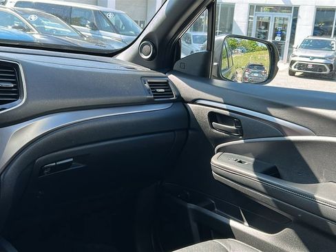 Used 2023 Honda Passport EX-L image 25
