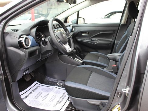 Used 2025 Nissan Versa SV FWD image 16