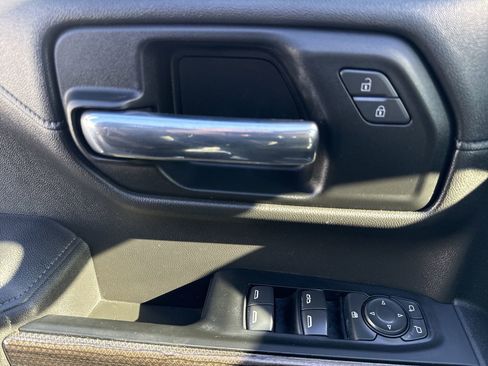 Used 2021 Chevrolet Silverado 1500 RST image 22