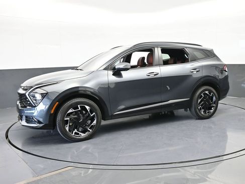 Used 2024 Kia Sportage SX image 2