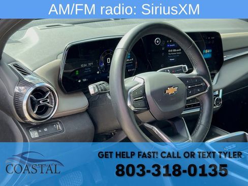 Used 2025 Chevrolet Equinox LT w/ Convenience Package II image 5