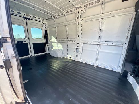 Used 2023 RAM ProMaster 2500 image 33