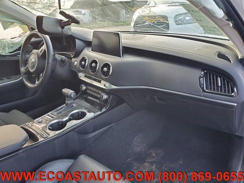 Used 2018 Kia Stinger Premium image 15