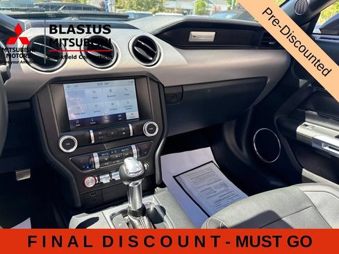 Used 2022 Ford Mustang GT Premium RWD image 17