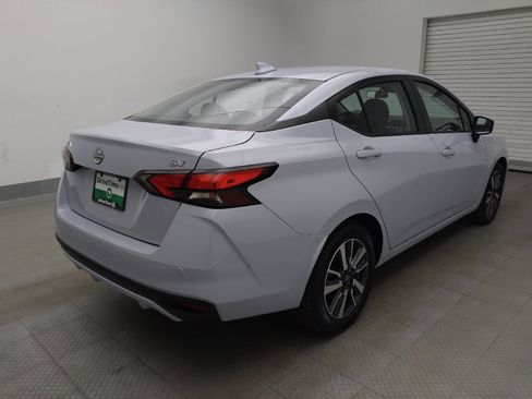 Used 2024 Nissan Versa SV FWD image 7