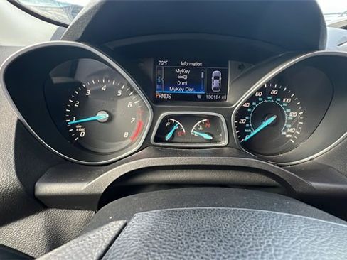 Used 2016 Ford Escape SE image 15