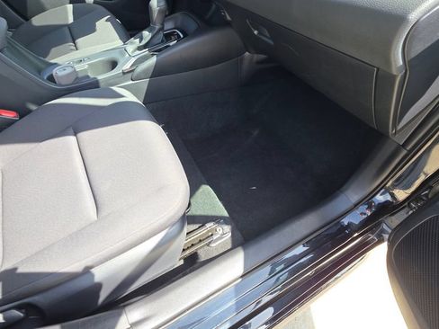 Used 2024 Toyota Corolla LE FWD image 13