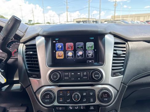 Used 2020 Chevrolet Suburban LT AWD/4WD image 24