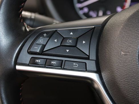 Used 2025 Nissan Sentra SR FWD image 21