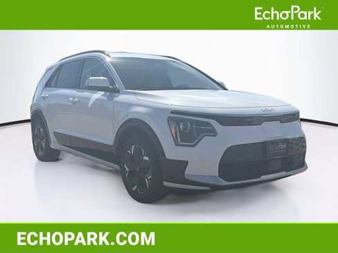 Used 2024 Kia Niro Wind FWD image 1