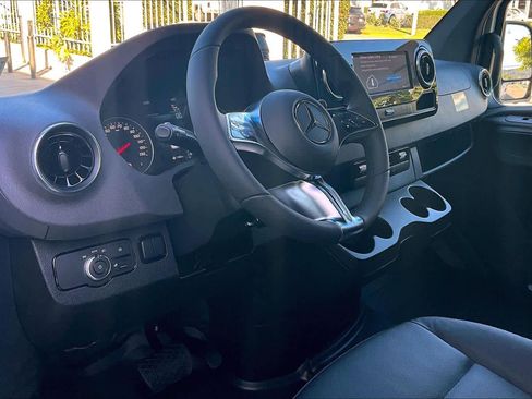 New 2026 Mercedes-Benz Sprinter 2500 image 8